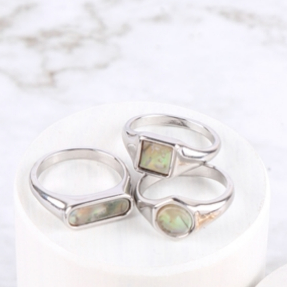 21745 Abalone Ring Set